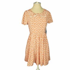 Forever 21 Women's Dress Peach/Cream Peter Pan Collar NWT Small